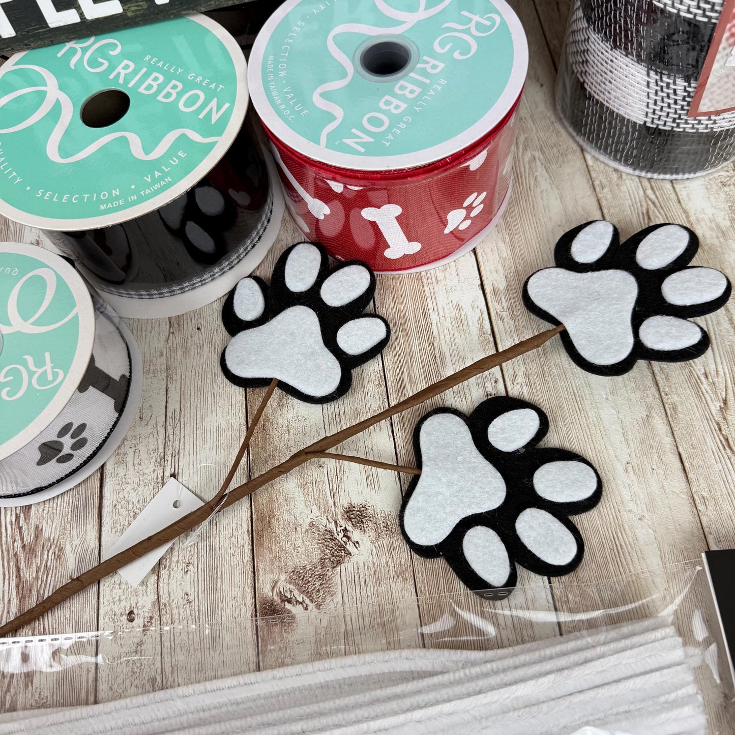 Dog Wreath Kit, "Dogs Welcome, People Tolerated" Sign, Black Red and White Dog Themed Decor, Make Your Own Dog Wreath Kit, Dog Mom Dad Gift
