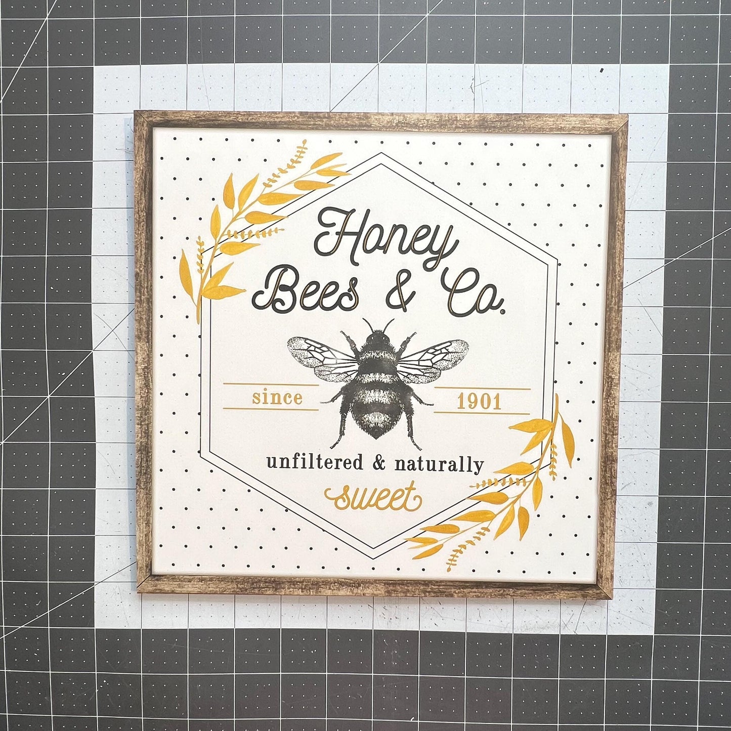 Honey Bee & Co Wreath Kit WITH VIDEO, Do It Yourself Thin Wreath Kit, Yellow and Beige Bee Ribbon Mesh Sign Bundle, DIY Spring Summer Decor