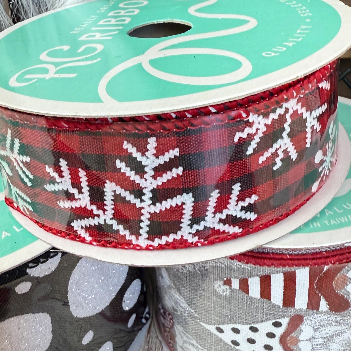 Holiday Wreath Kit, Thin Christmas Gnome Wreath Kit, Do It Yourself Christmas Wreath Kit, Red and Silver Gnome Ribbon Mesh and Sign Bundle