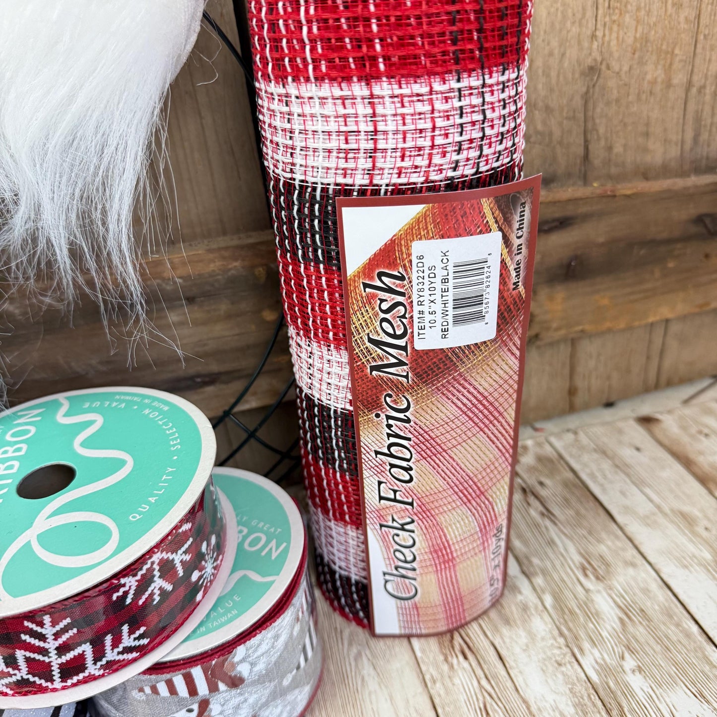 Holiday Wreath Kit, Thin Christmas Gnome Wreath Kit, Do It Yourself Christmas Wreath Kit, Red and Silver Gnome Ribbon Mesh and Sign Bundle