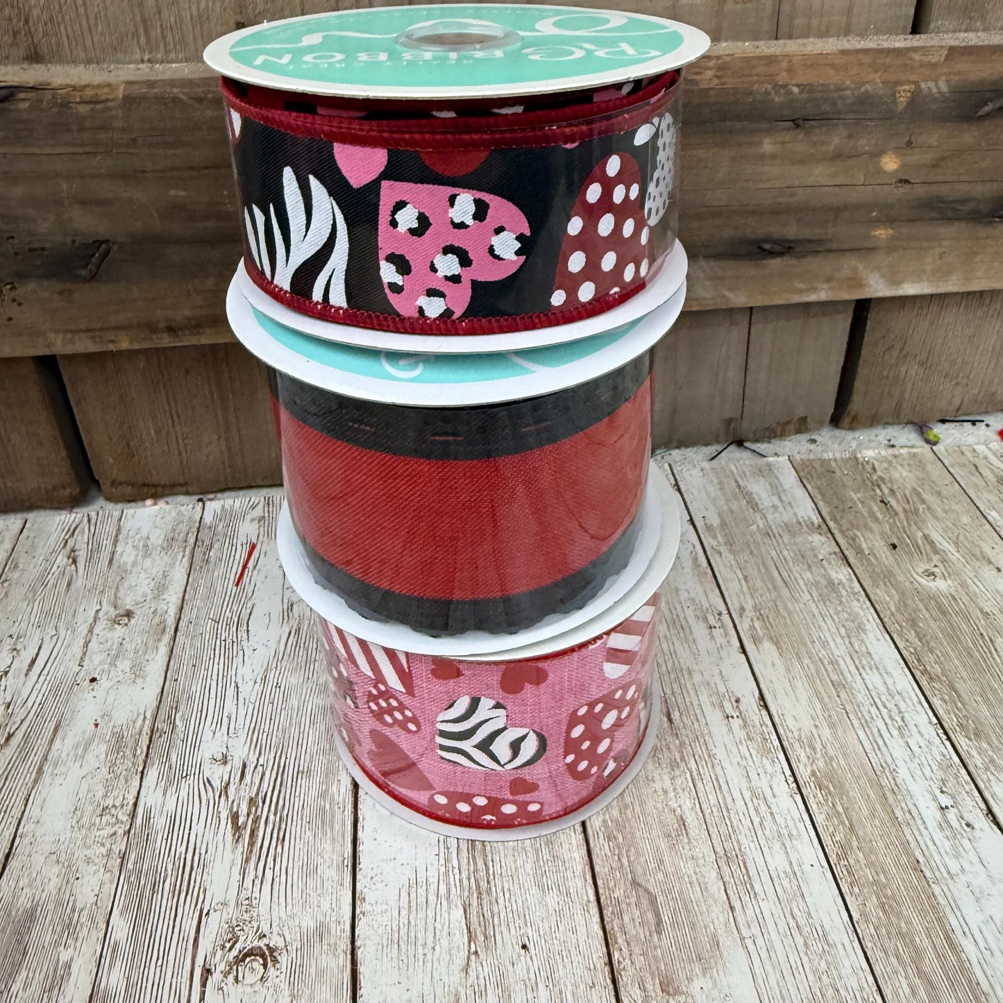 Large Valentine Wreath KIT WITH VIDEO, Pink Leopard Heart Wreath Kit, Do It Yourself Wreath Kit, Valentine’s Day Pink Red Ribbon Mesh Sign