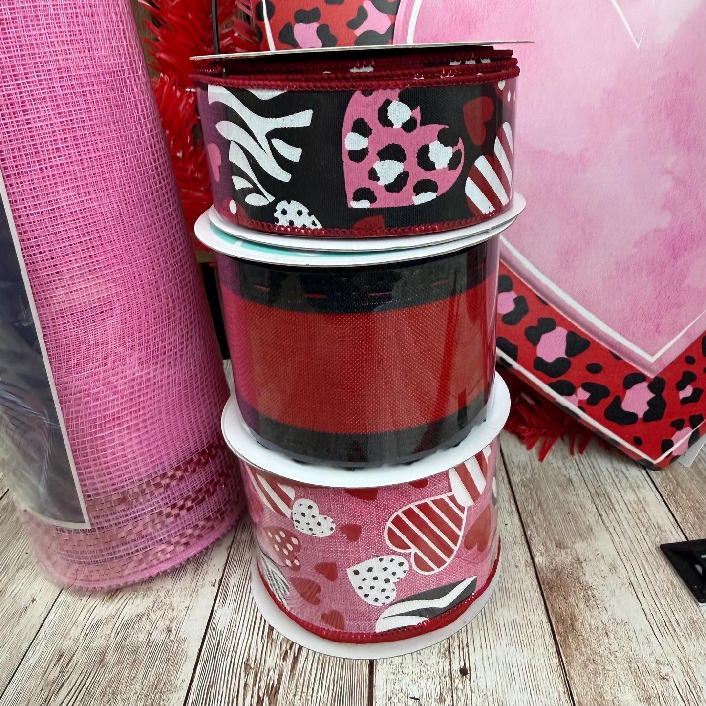 Large Valentine Wreath KIT WITH VIDEO, Pink Leopard Heart Wreath Kit, Do It Yourself Wreath Kit, Valentine’s Day Pink Red Ribbon Mesh Sign