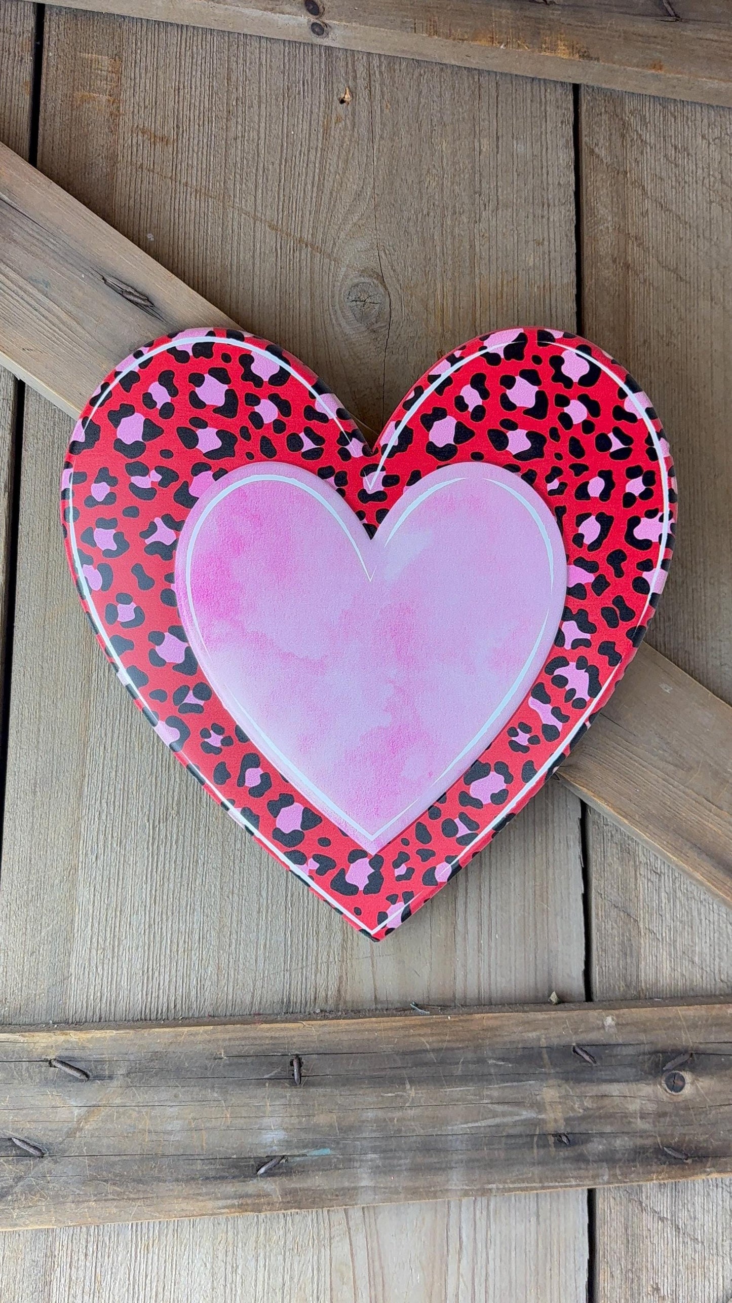 Leopard Print Heart Shaped Sign, Heart Door Hanger, Red and Pink Leopard Decoration, Romantic Glam Sign for Crafting, Wreathmaking Supplies