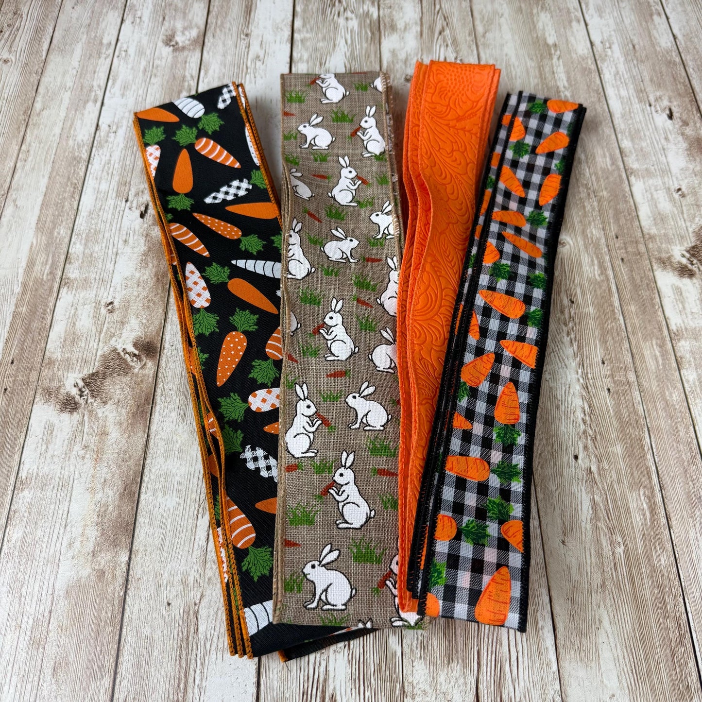 Carrot Grapevine Kit WITH VIDEO, Easter Door Hanger Kit, Easter DIY Wall Decoration, Black White Checkered Carrot Shaped Grapevine Bundle
