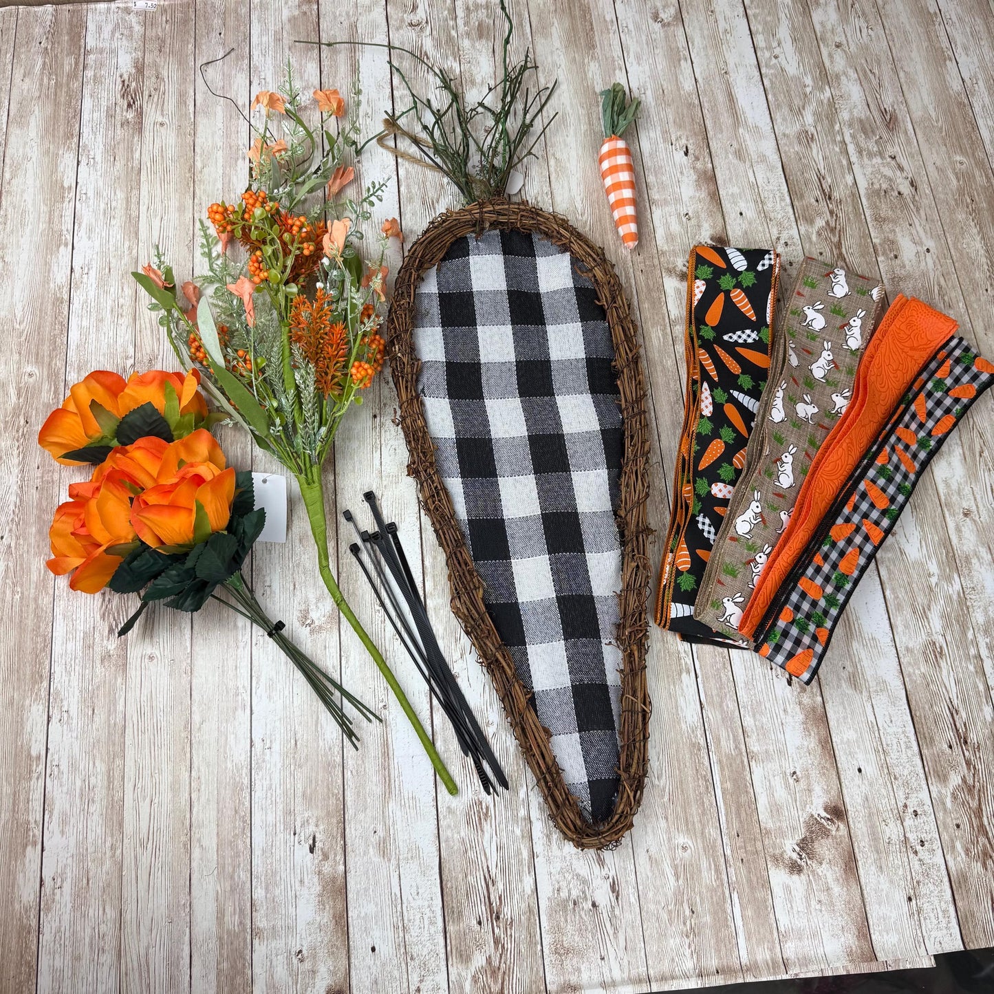 Carrot Grapevine Kit WITH VIDEO, Easter Door Hanger Kit, Easter DIY Wall Decoration, Black White Checkered Carrot Shaped Grapevine Bundle