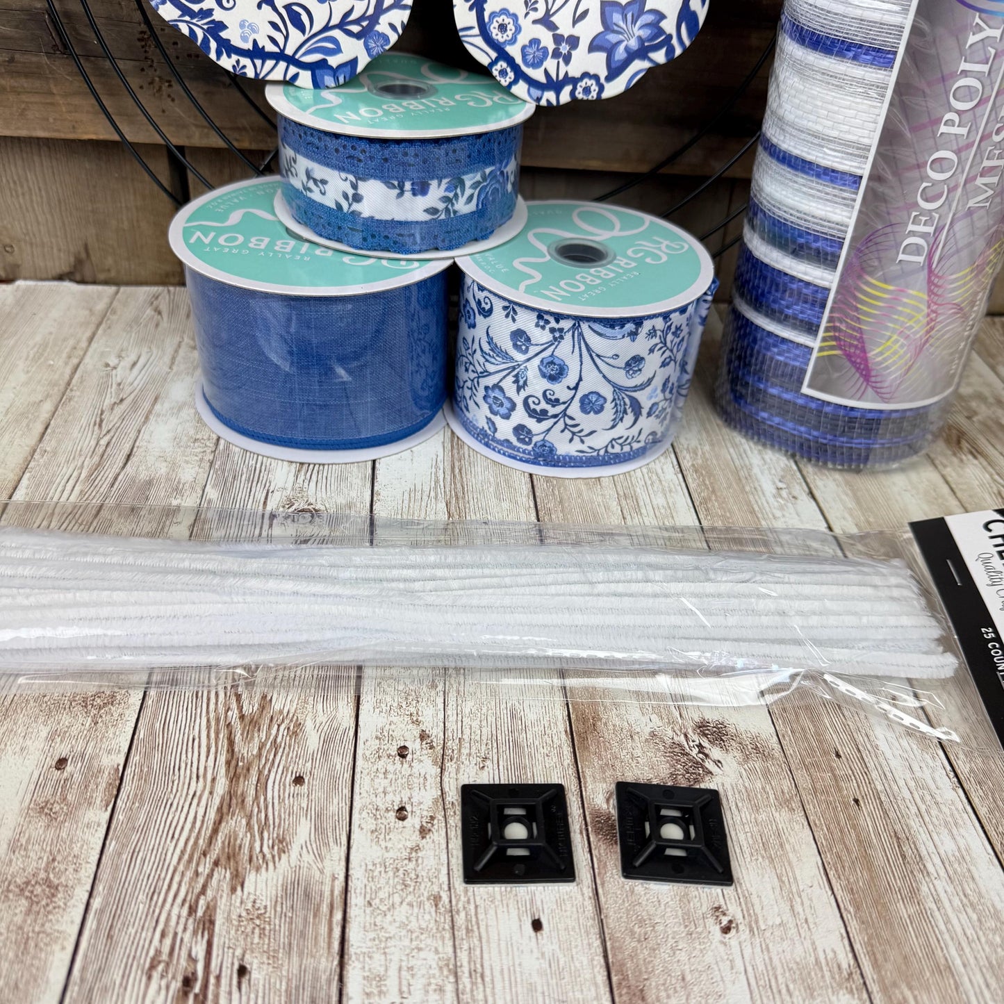 Chinoiserie Butterfly Thin Wreath Kit, DIY Mesh Wreath Kit, Do It Yourself Everyday Door Decor, Blue and White Chinoiserie Spring Front Door
