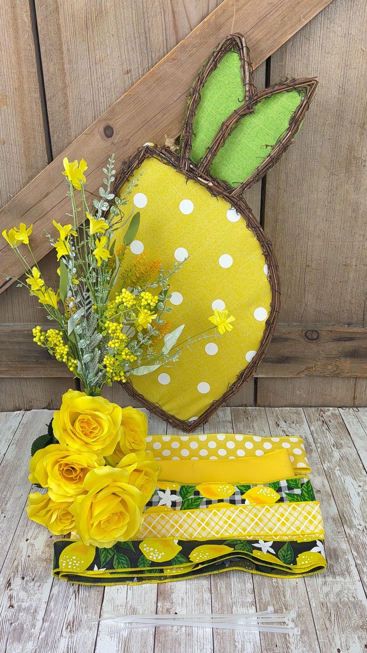 Lemon Grapevine Kit WITH VIDEO, Spring Door Hanger Kit, Summer DIY Wall Decoration, Yellow Polka Dot  Grapevine Bundle with Black and White