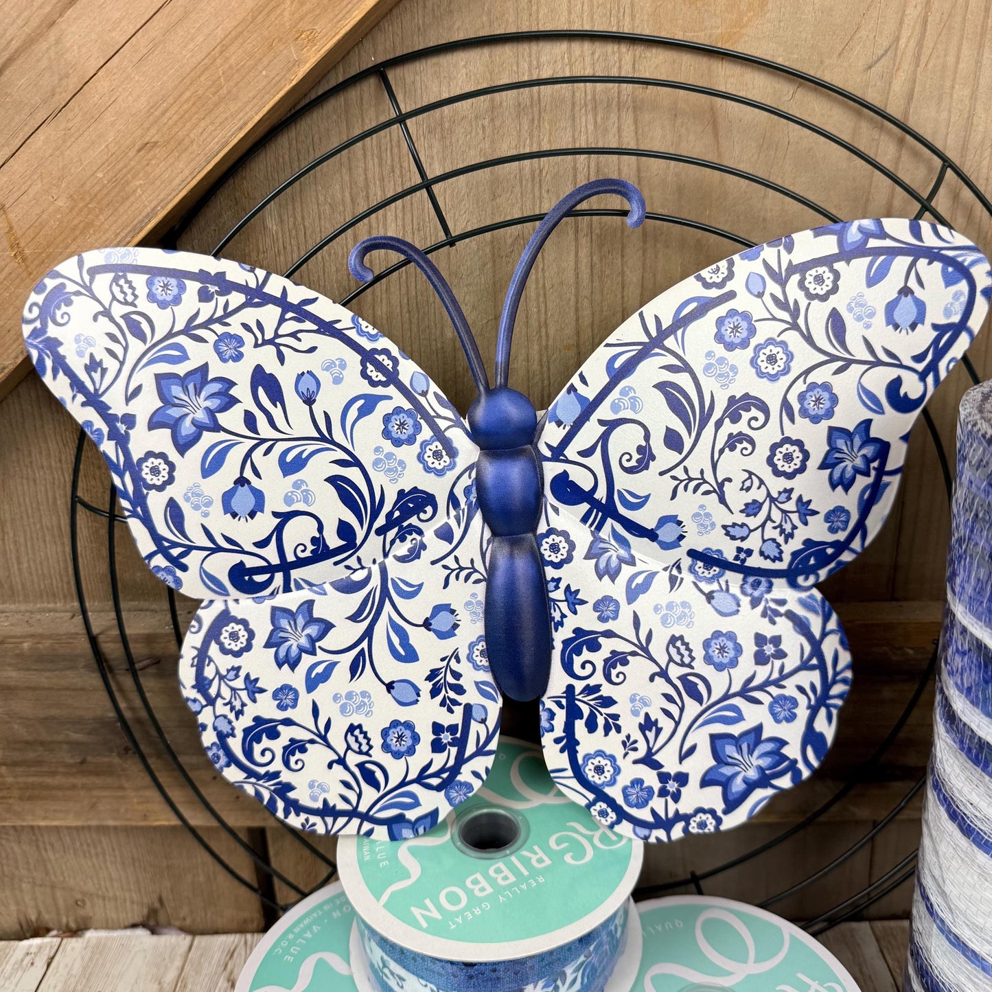 Chinoiserie Butterfly Thin Wreath Kit, DIY Mesh Wreath Kit, Do It Yourself Everyday Door Decor, Blue and White Chinoiserie Spring Front Door