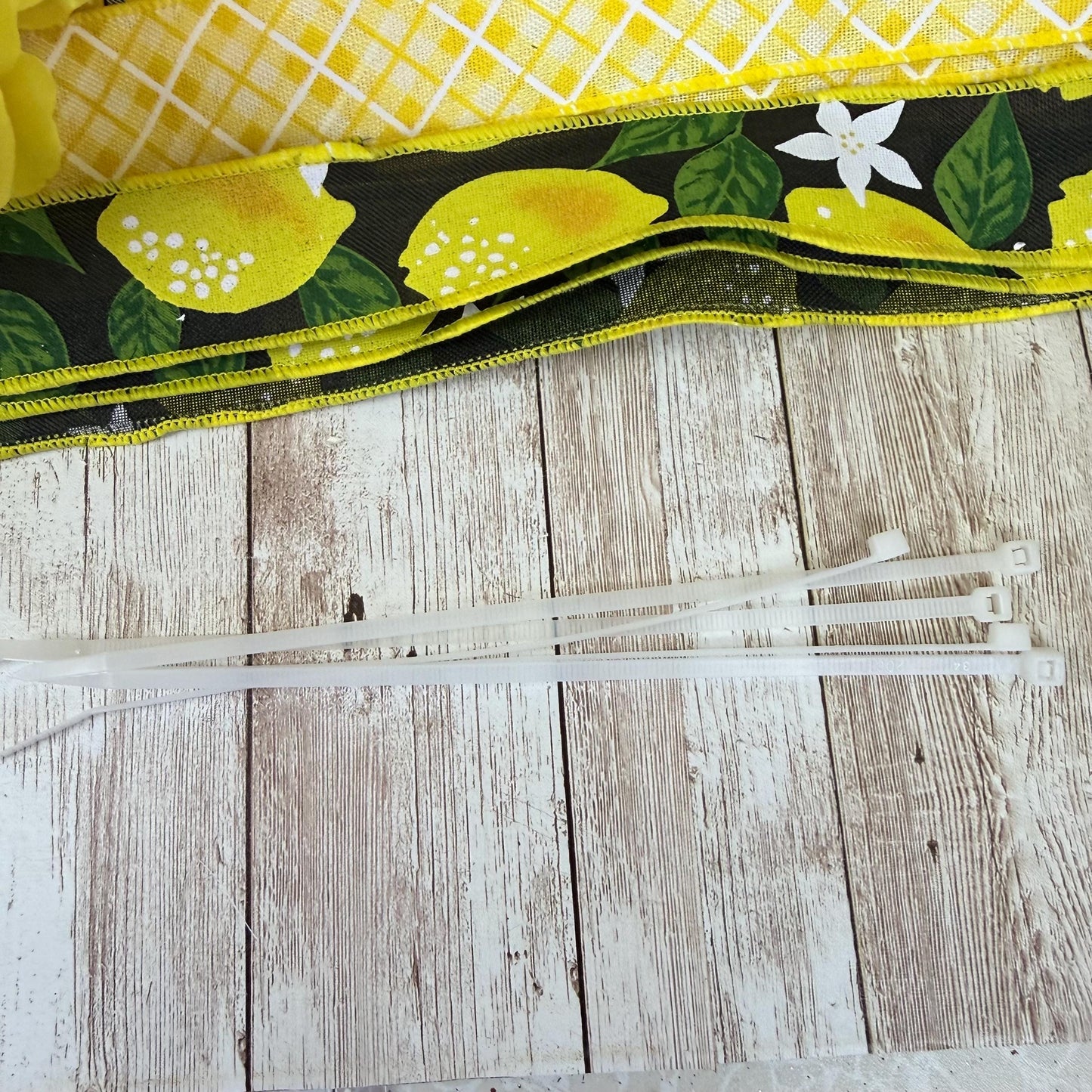 Lemon Grapevine Kit WITH VIDEO, Spring Door Hanger Kit, Summer DIY Wall Decoration, Yellow Polka Dot  Grapevine Bundle with Black and White