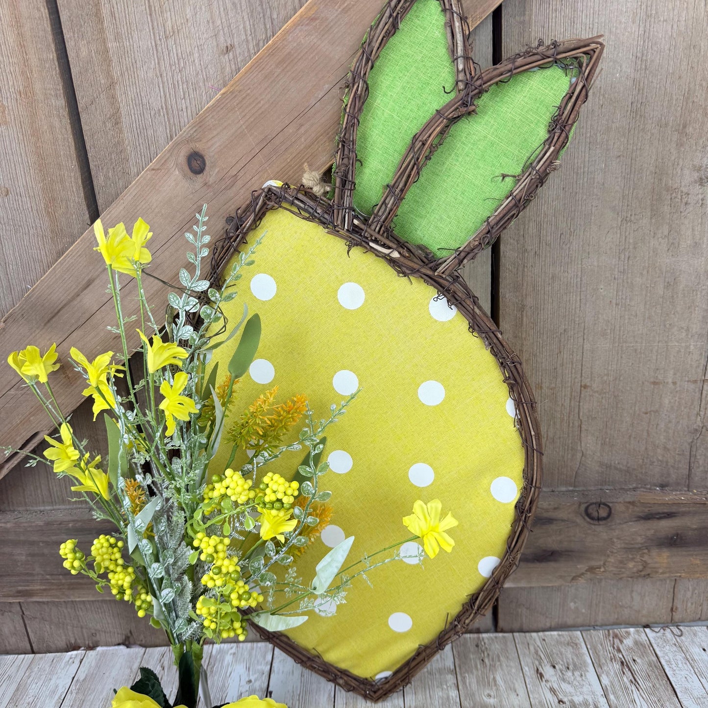 Lemon Grapevine Kit WITH VIDEO, Spring Door Hanger Kit, Summer DIY Wall Decoration, Yellow Polka Dot  Grapevine Bundle with Black and White